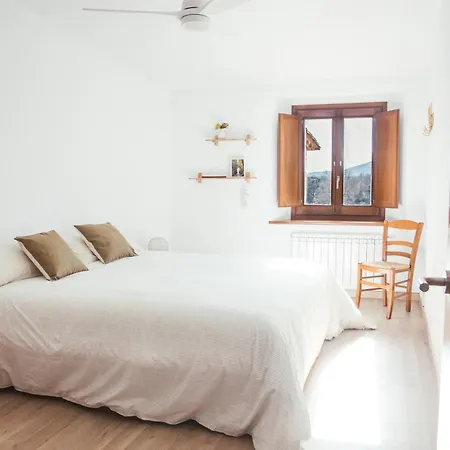 Holiday home Cal Teixidor De Cartella, Girona *